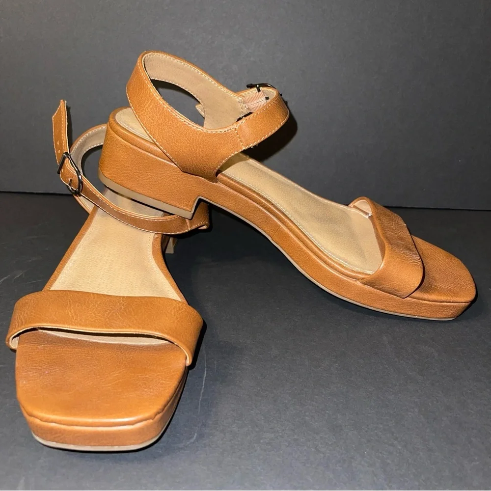 Sonoma Good For Life Tosha Women’s Platform Sandal Size 9 1/2 Med.